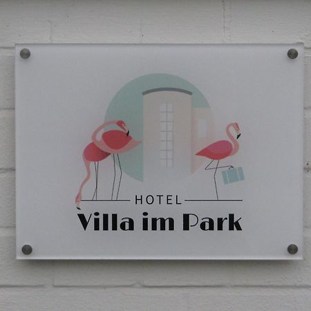 Hotel Villa Im Park Dusseldorf Bagian luar foto