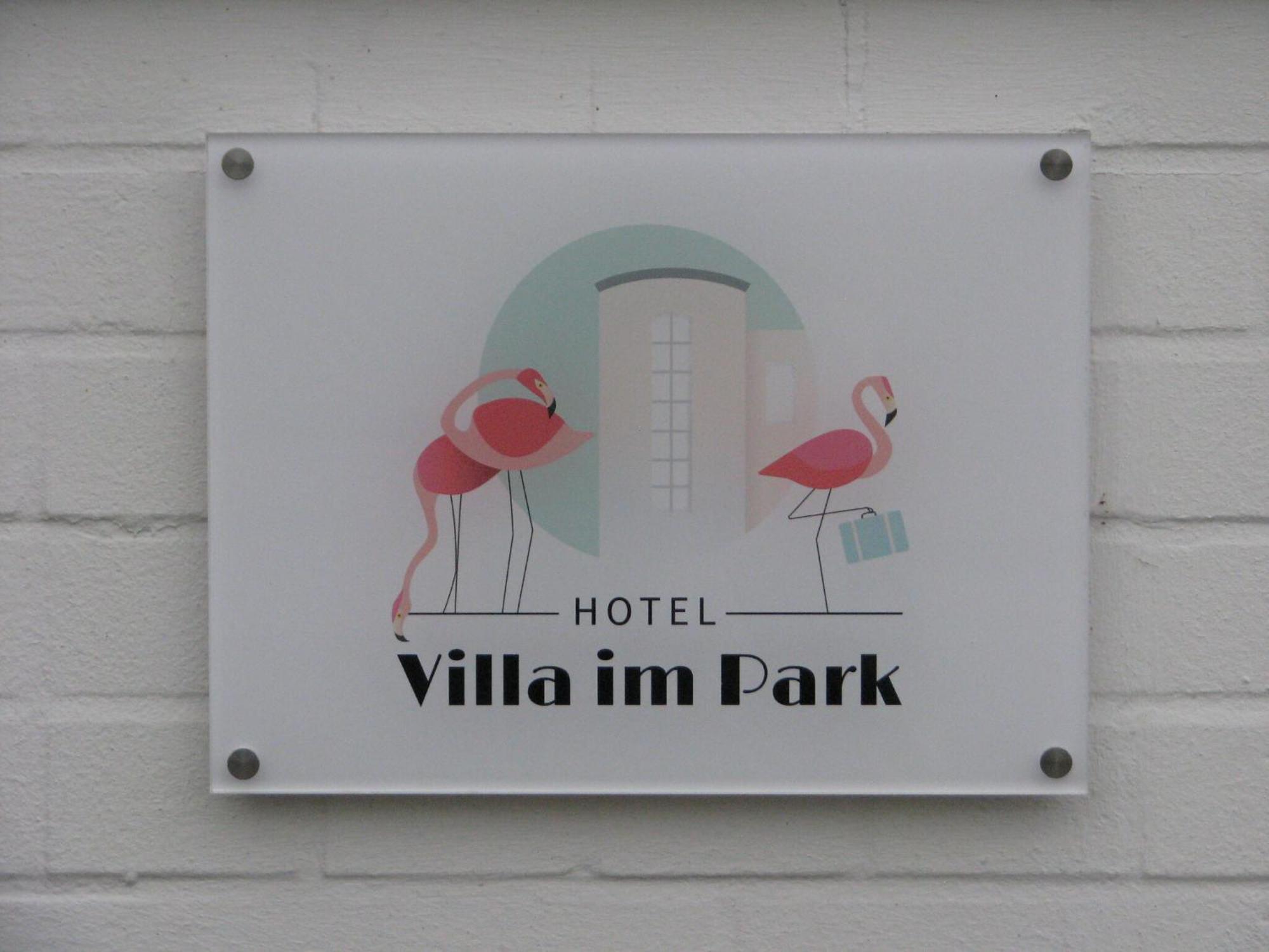 Hotel Villa Im Park Dusseldorf Bagian luar foto